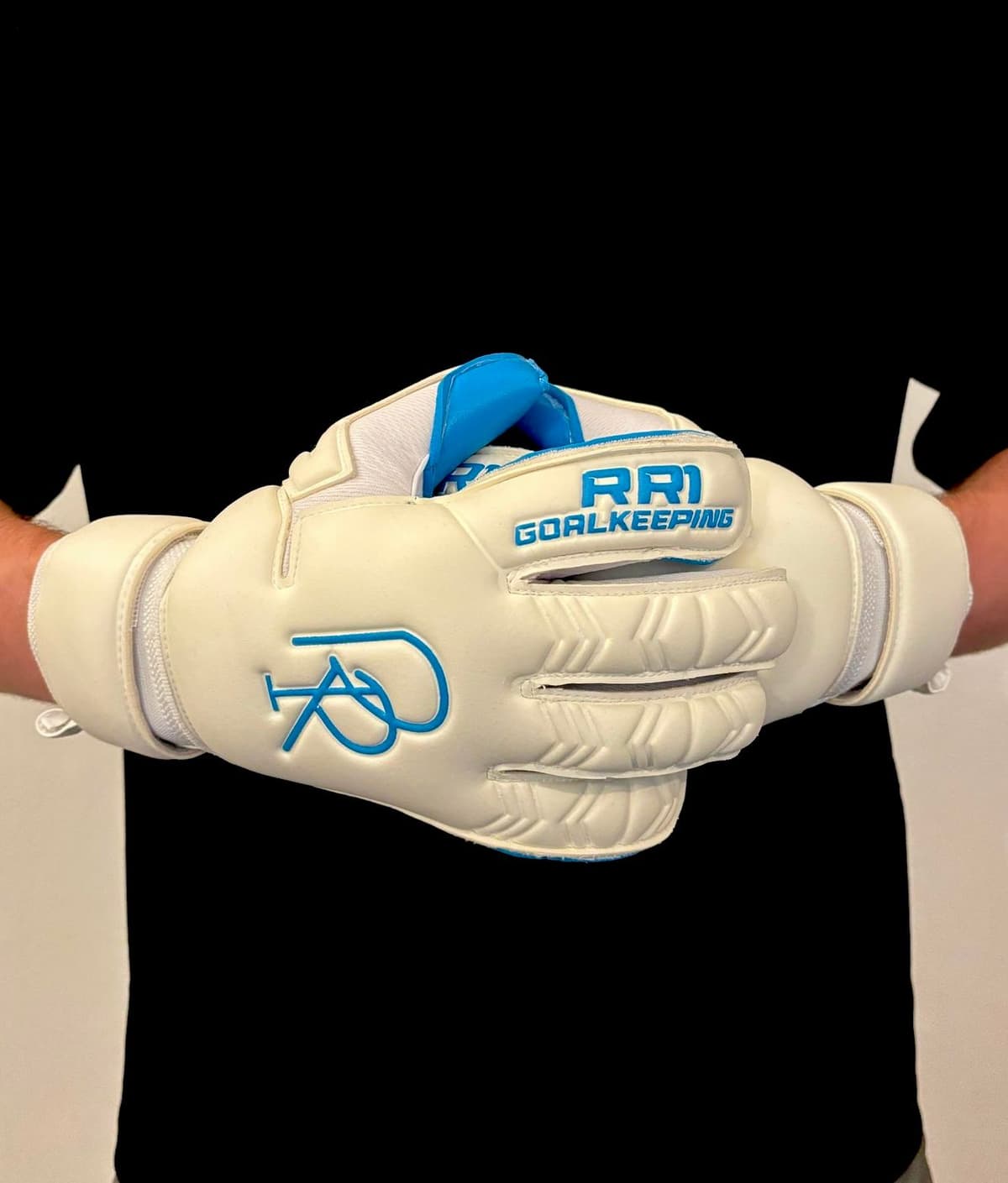 RR1 Aqua Originals + (Hybrid)