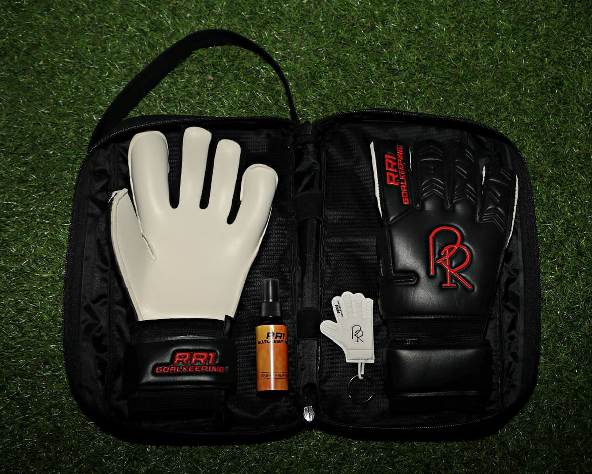 RR1 GLOVE BAGS