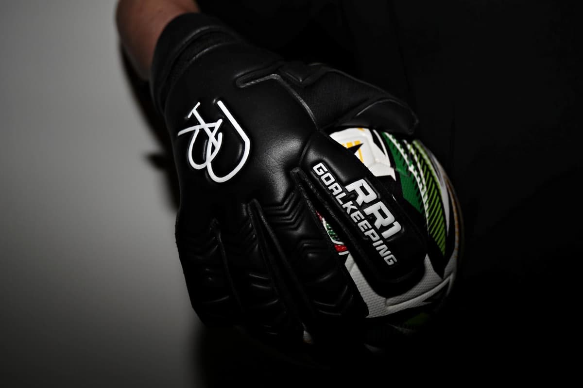 RR1 Reversed Originals (HYBRID)